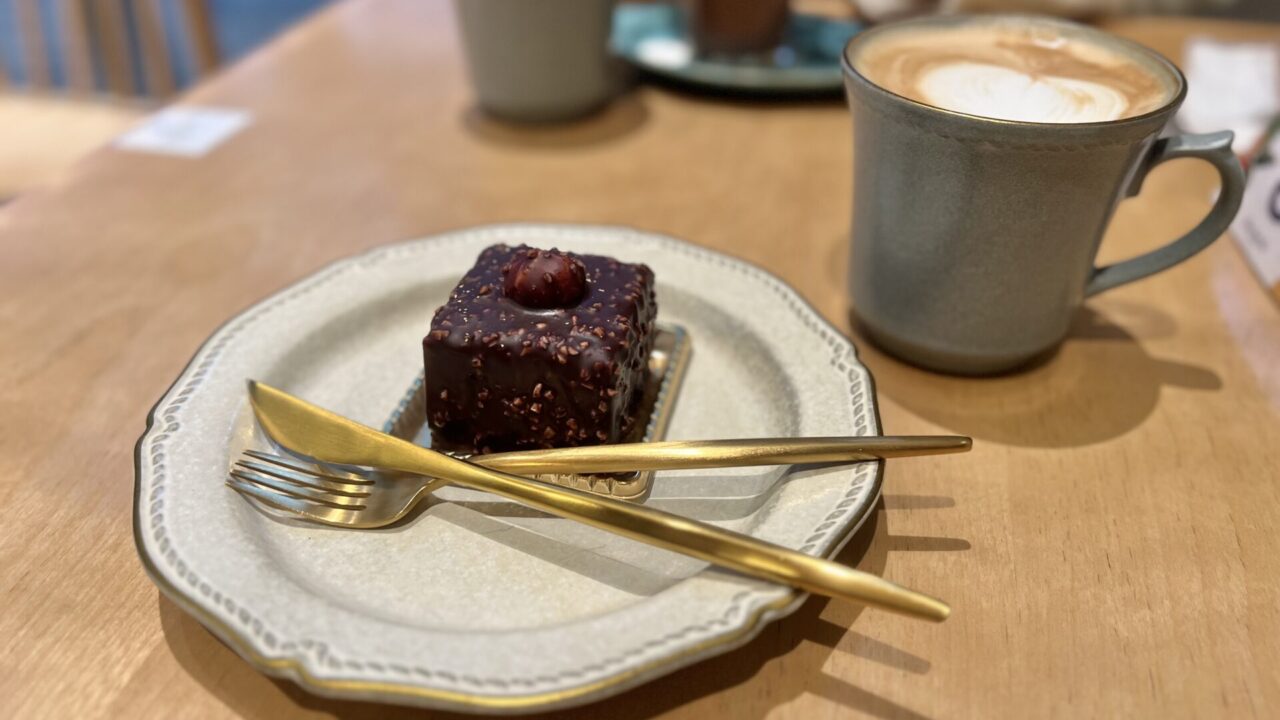 green bean to bar CHOCOLATE グリーンビーントゥバーチョコレート 日本橋 チョコレート カフェ