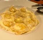 濃厚クリームの本場のラビオリ EATALY LA GRIGLIA 銀座